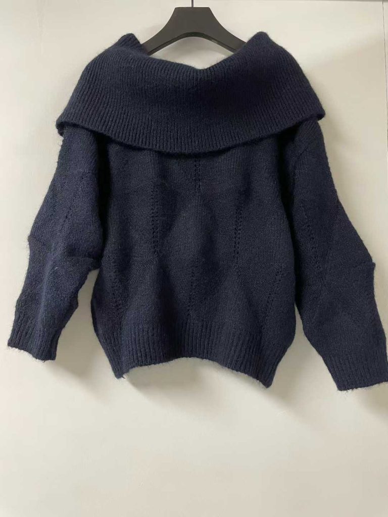 一字翻領針織寬袖毛衣