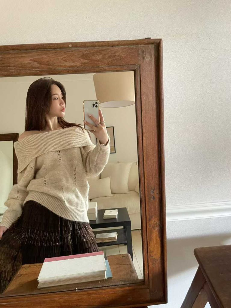 一字翻領針織寬袖毛衣