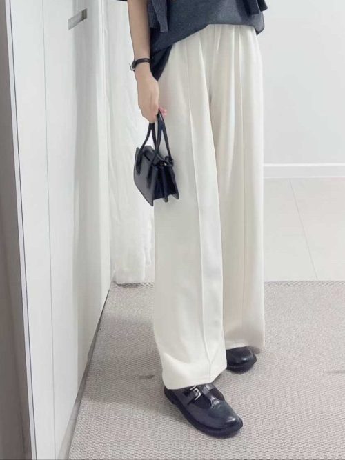 垂墜感微寬鬆直筒褲